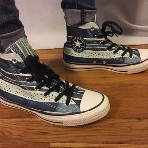 BRAND NEW converses!!